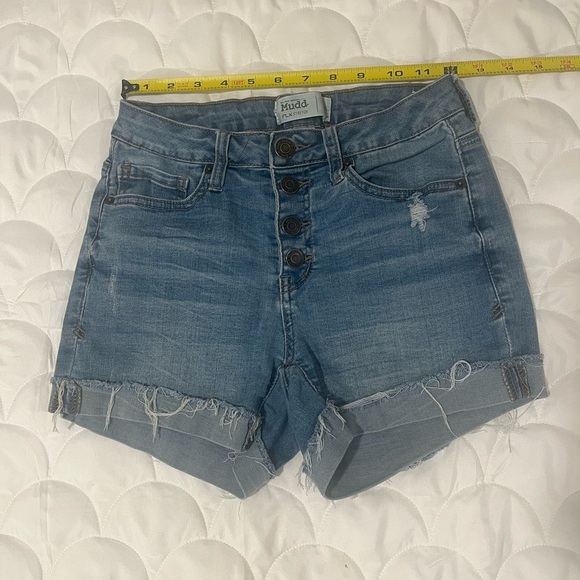 Women’s Mudd Flex Stretch Denim Jean Shorts - size 3 - Picture 1 of 6